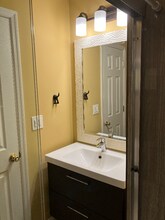 1833 S Ocean Dr in Hallandale Beach, FL - Building Photo - Building Photo