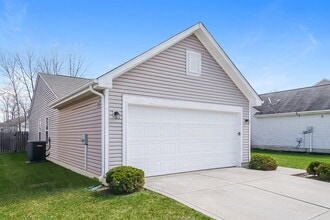 5145 Sandwood Dr in Indianapolis, IN - Building Photo - Building Photo