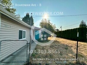 5022 SE Boardman Ave in Milwaukie, OR - Building Photo - Building Photo