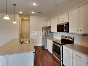 6107 Little Blf Cir in Mascotte, FL - Building Photo - Building Photo