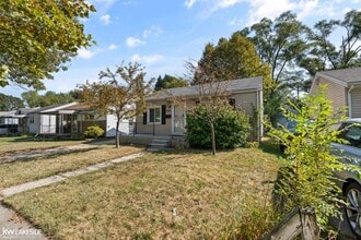 21222 Atlantic Ave in Warren, MI - Building Photo - Building Photo