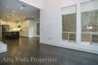 2549 Aperture Cir in San Diego, CA - Building Photo - Building Photo
