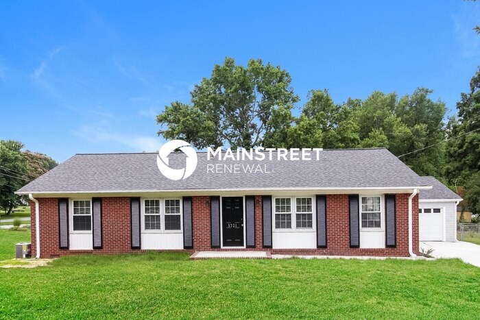 5721 Friendswood Dr in Greensboro, NC - Building Photo