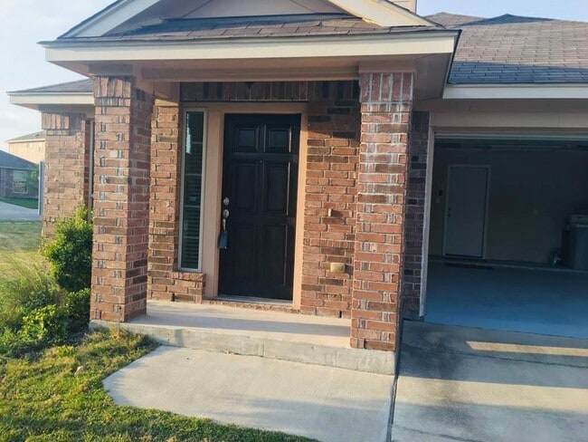 18704 Moreto Loop in Pflugerville, TX - Building Photo - Building Photo