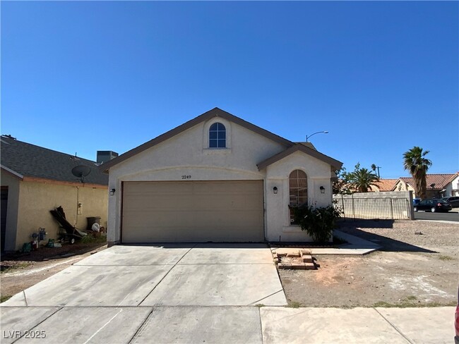 2249 La Mark Ave in Las Vegas, NV - Building Photo - Building Photo