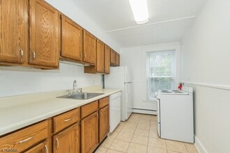 55 Madison St in Newton, NJ - Building Photo - Building Photo