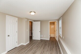 4318 Compton Cir in Powder Springs, GA - Building Photo - Building Photo