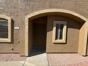 4060 E Melinda Ln in Phoenix, AZ - Building Photo - Building Photo