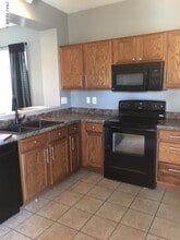 1956 S Falcon Dr in Gilbert, AZ - Building Photo - Building Photo