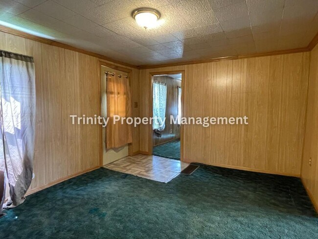 143 Camden St in Clarksburg, WV - Building Photo - Building Photo