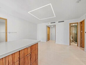 4854 NW 7th St in Miami, FL - Building Photo - Building Photo