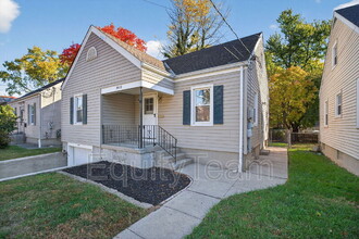 7020 La Boiteaux Ave in North College Hill, OH - Building Photo - Building Photo