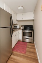 130 Water St, Unit 9D in New York, NY - Building Photo - Building Photo