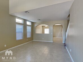 823 W St Kateri Ave in Phoenix, AZ - Building Photo - Building Photo