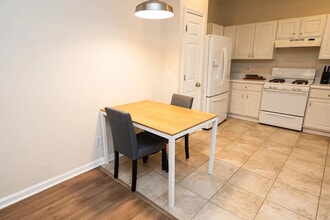 405 Harmony Ct in Alpharetta, GA - Building Photo - Building Photo