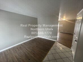 3051 W Gordon Ave in Layton, UT - Building Photo - Building Photo