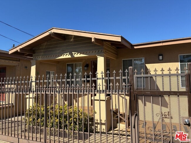 property at 317 N Coronado St