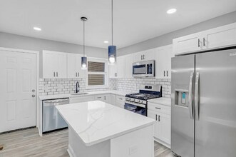 774 W Cross St in Baltimore, MD - Building Photo - Building Photo