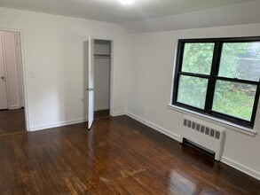 57 Cherokee Rd in Yonkers, NY - Building Photo - Building Photo