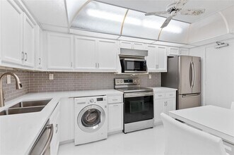 3850 Galt Ocean Dr, Unit 405 in Fort Lauderdale, FL - Building Photo - Building Photo