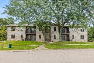 1665 Riva Ridge Dr in Mansfield, OH - Building Photo