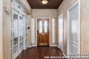 1122 Persian Garden in San Antonio, TX - Foto de edificio - Building Photo