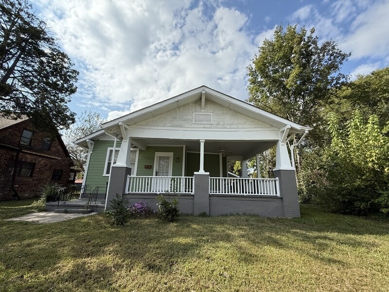 3003 Martin Luther King Jr Ave in Knoxville, TN - Building Photo