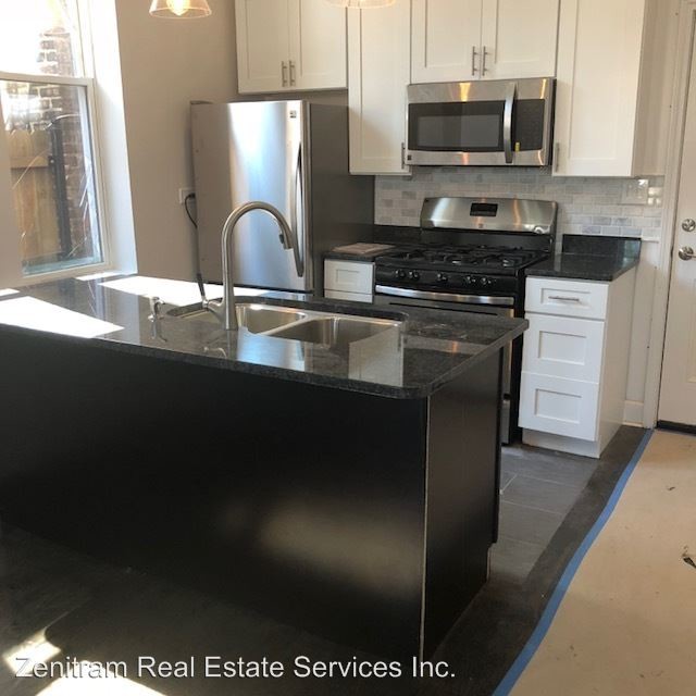 4012 W Armitage Ave in Chicago, IL - Building Photo