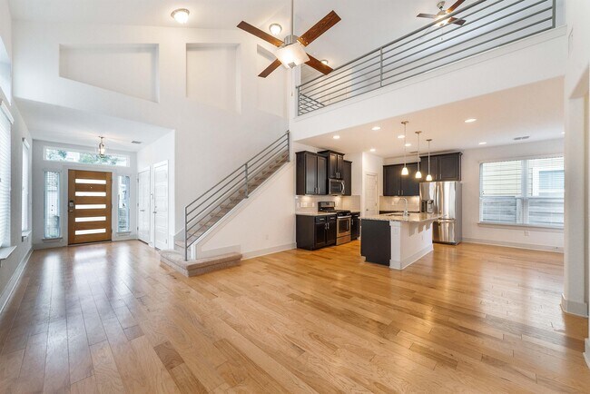 1408 Casa Dr in Austin, TX - Building Photo - Building Photo