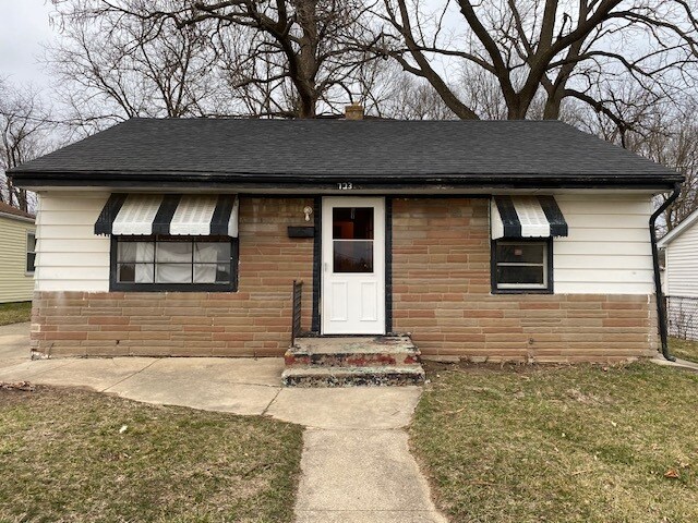 723 Indiana Ave in Rockford, IL - Building Photo
