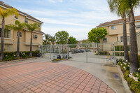 Park Plaza in Torrance, CA - Foto de edificio - Building Photo