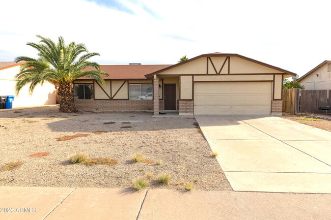 property at 10713 West Campbell Ave
