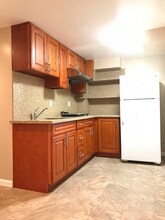 271 Westridge Ave-Unit -In-Law Apartment in Daly City, CA - Building Photo - Building Photo