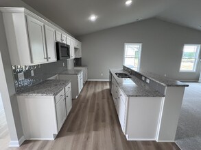 26 Flatland Dr in Princeton, NC - Foto de edificio - Building Photo