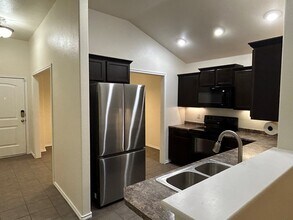 9404 Lamar Ave in Odessa, TX - Building Photo - Building Photo