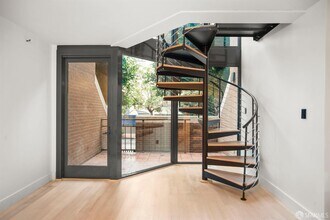 101 Lombard St in San Francisco, CA - Building Photo - Building Photo