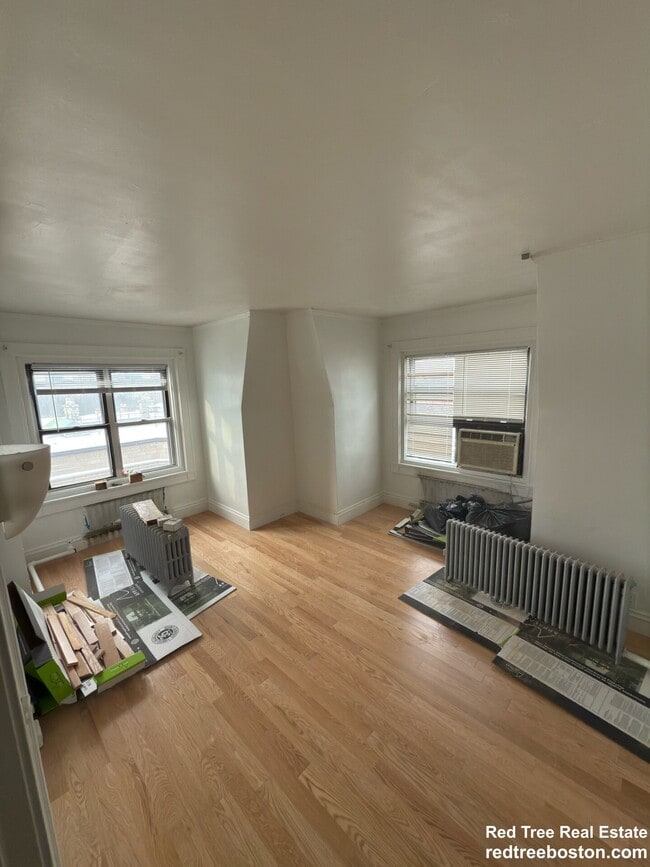 100 Wayland St, Unit 820