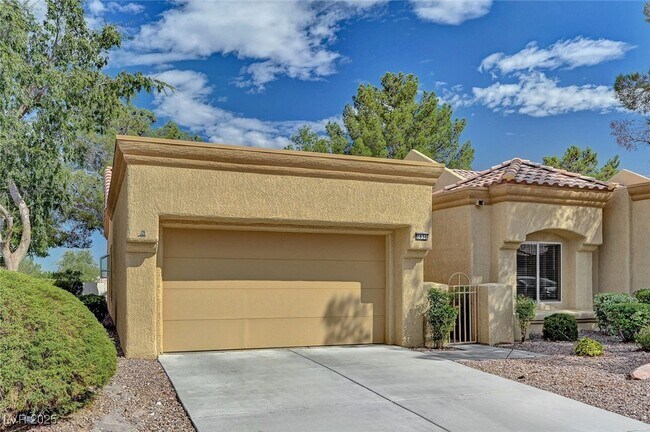 2836 Billy Casper Dr in Las Vegas, NV - Building Photo - Building Photo