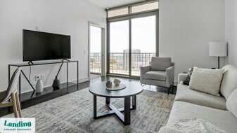 777 Preston St in Houston, TX - Building Photo