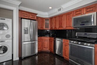 518 Tudor Ln in Middle Island, NY - Building Photo - Building Photo