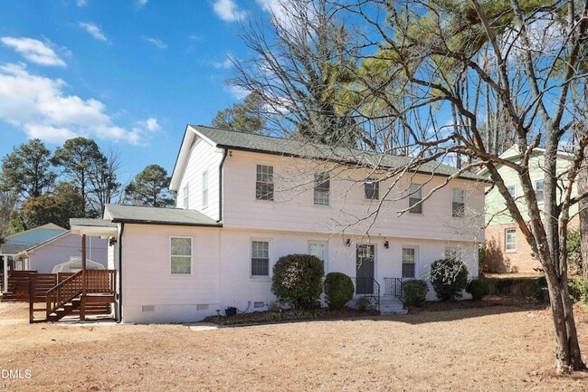 322 E Millbrook Rd in Raleigh, NC - Building Photo - Building Photo