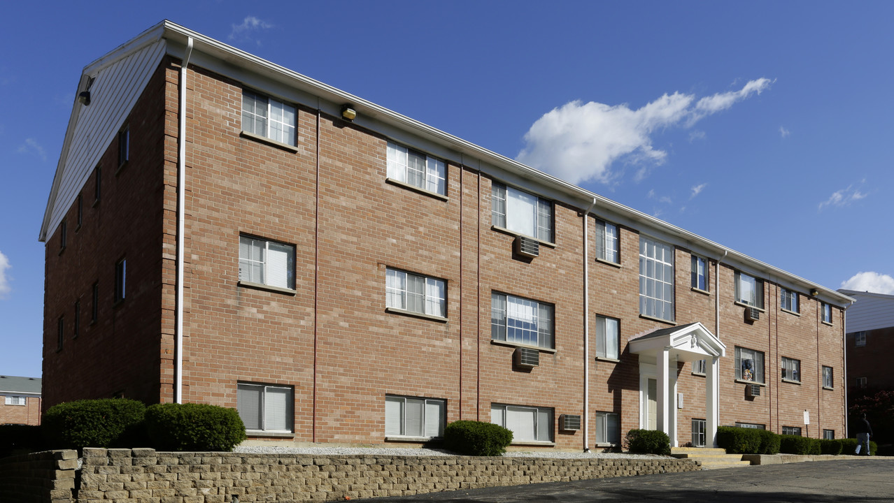 Sage Terrace in Kalamazoo, MI - Building Photo