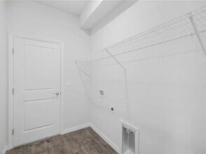 915 NE 19th St in Cape Coral, FL - Building Photo - Building Photo