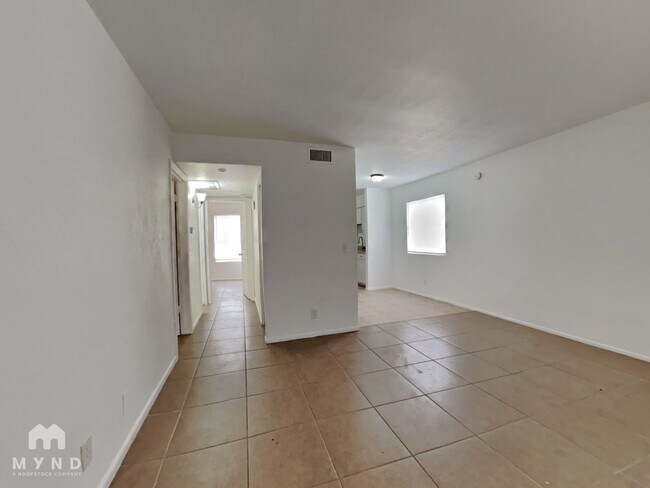 6657 W Ocotillo Rd in Glendale, AZ - Building Photo - Building Photo