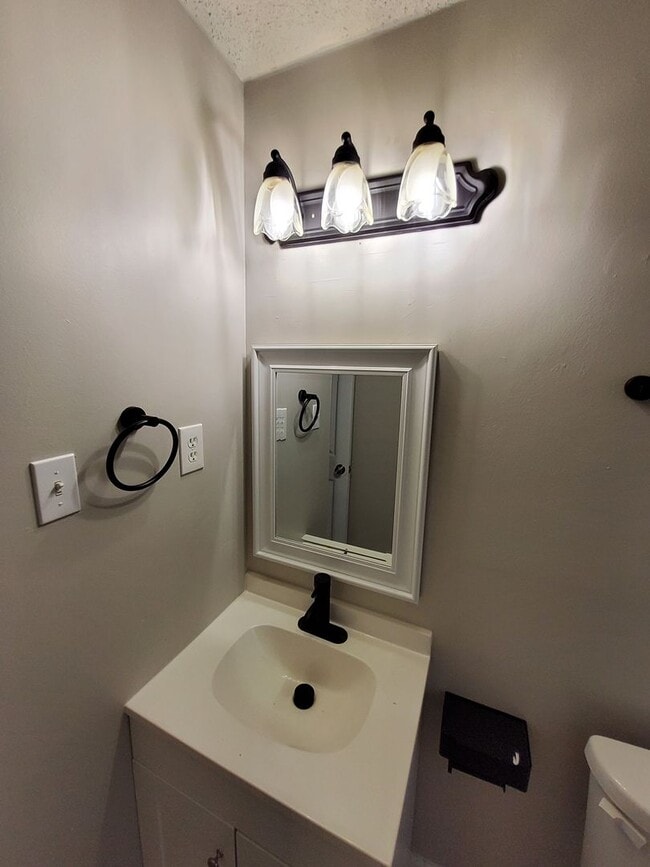 Welcome to 4294 Tonawanda! in Memphis, TN - Building Photo - Building Photo