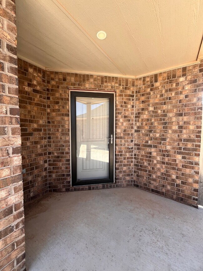 1115 Preston Trails in Wolfforth, TX - Building Photo - Building Photo