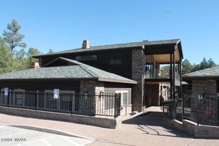 2450 S White Mountain Rd, Unit Apt A in Show Low, AZ - Building Photo