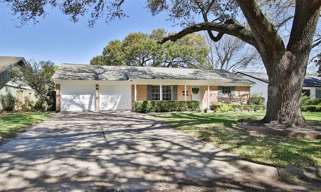 9638 Meadowland Dr