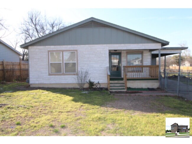 property at 1003 Estelle Ave