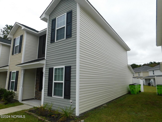 108 Meadow Way in Havelock, NC - Building Photo - Building Photo